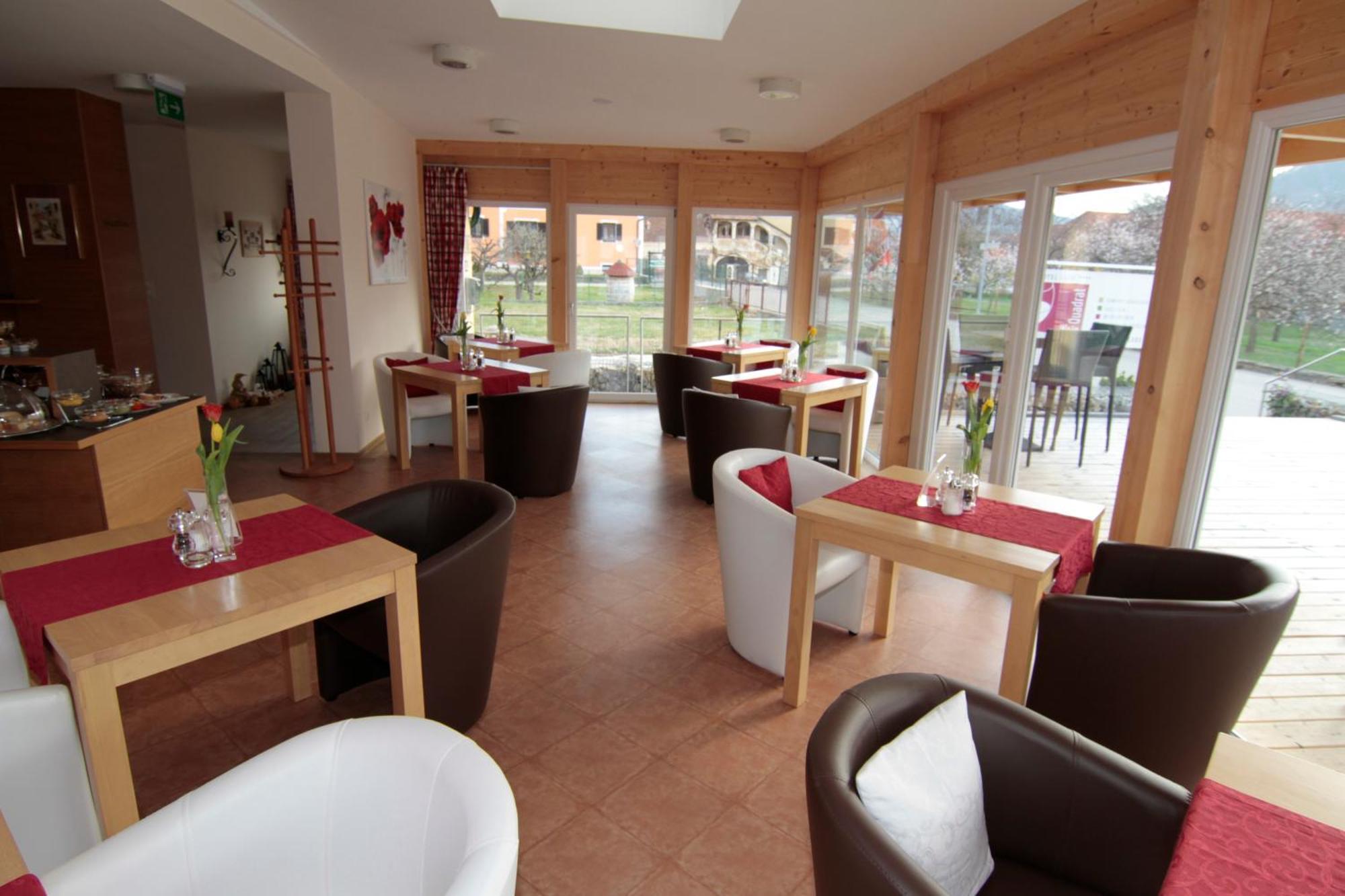 Hotel Garni Weinquadrat Вайсенкірхен-ін-дер-Вахау Екстер'єр фото
